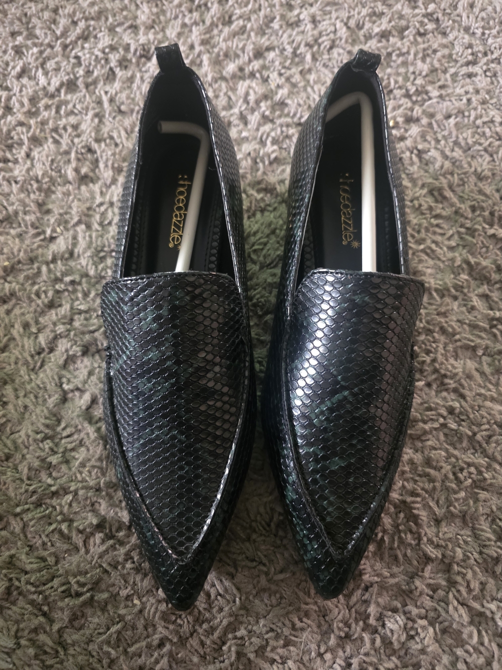 Woman Pointed Slip-On Loafers in Black Green Faux-Snakeskin